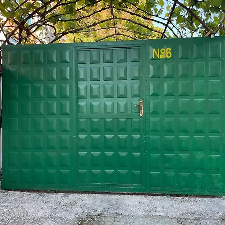 Albora 3 Affittacamere Fier