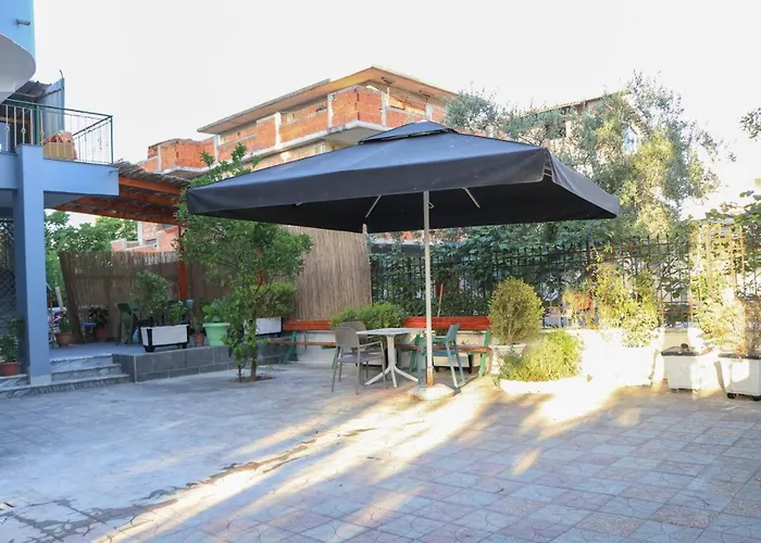 Guest house Albora 3 3*